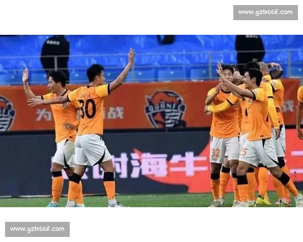 4-2！青岛海牛工体大逆转：萨里奇戴帽破 5 魔咒，客场首胜国安